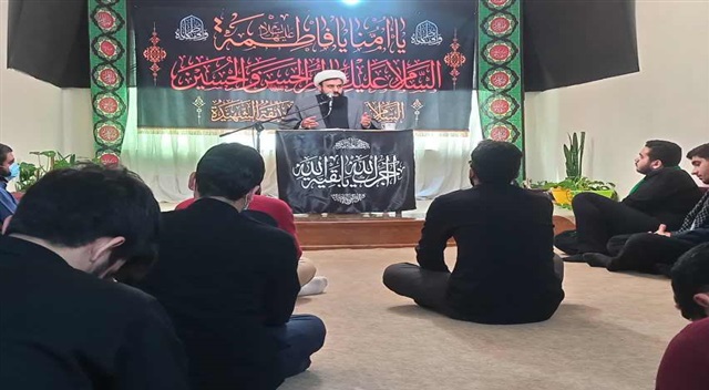 بصیرت گام برداشتن در مسیر اهل بیت(ع) است