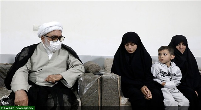 جرم روحانیون حادثه حرم رضوی محبت اهل بیت(ع) بود