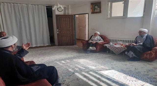 گزارش تصویری | ارائه و توضیح برنامه تحولی دروس خارج در محضر تعدادی از اساتید این سطح