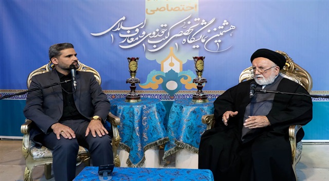 تصویری | حضور امام جمعه موقت مشهد در استودیو اختصاصی نمایشگاه (۱۵)