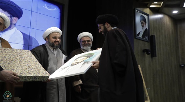 تجلیل از چهره انقلابی و شاخص در عرصه جهاد تبیین