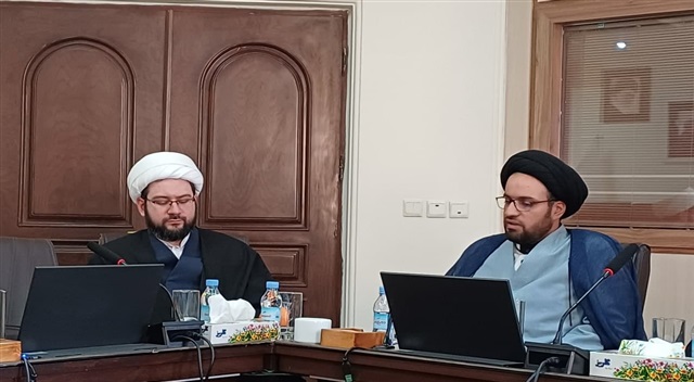 نگارش و جمع آوری تاریخ مکتوب و شفاهی و اسناد حوزه علمیه خراسان