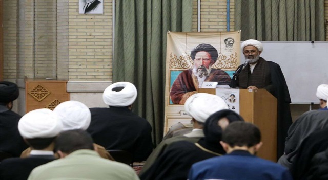 لزوم بازگشت به اصول فقهی و حکمرانی اسلامی در زمانه کنونی