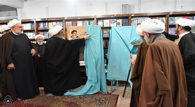 رونمایی از کتاب «مکتب اجتهادی امام خمینی(ره)» و پوستر همایش ملی «خطابات قانونیه»