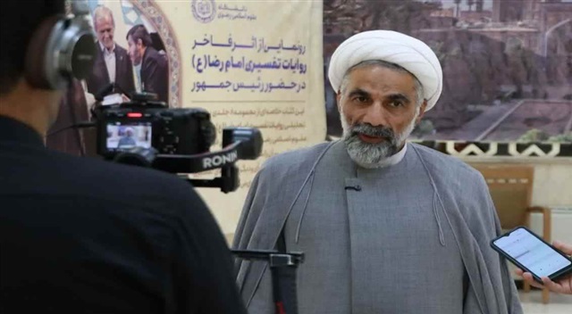 ۱۶۸۸ داوطلب در رقابت علمی دانشگاه علوم اسلامی رضوی شرکت کردند