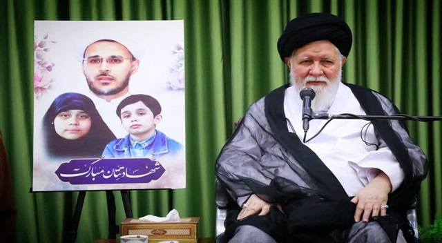 استکبار جهانی برای براندازی اسلام، جمهوری اسلامی ایران را هدف گرفته است