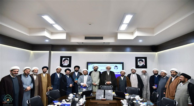 کلیپ | سلسله نشست‌های «حوزه پیشرو و سرآمد؛ چشم‌اندازی به آینده»