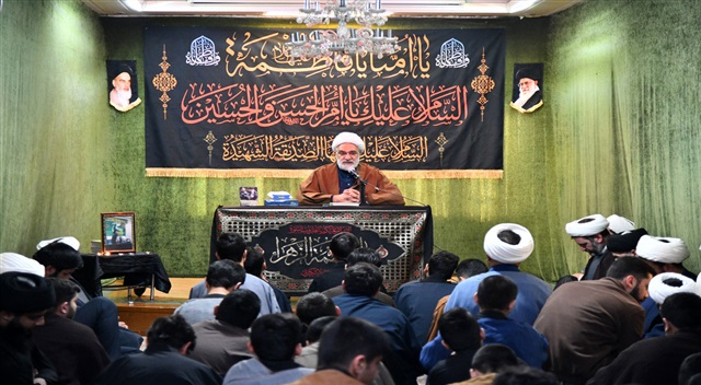 گزارش تصویری | دیدار مدیر حوزه علمیه خراسان با اساتید و طلاب مدرسه امام سجاد(علیه‌السلام)