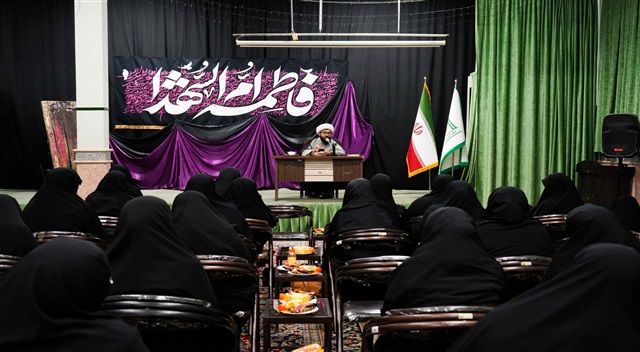 گزارش تصویری | برگزاری دوره آموزشی «طرح کوثرانه» ویژه طلاب خواهر حوزه علمیه خراسان