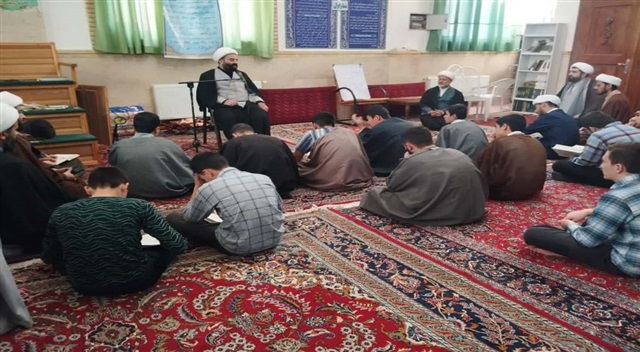 حضور پررنگ جوانان در اعتکاف، مسئولیت حوزه و مبلغان را دوچندان می‌کند