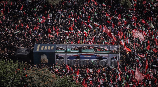 گزارش تصویری ۲ | تشییع پیکر مطهر رهبر شهید انقلاب در تهران