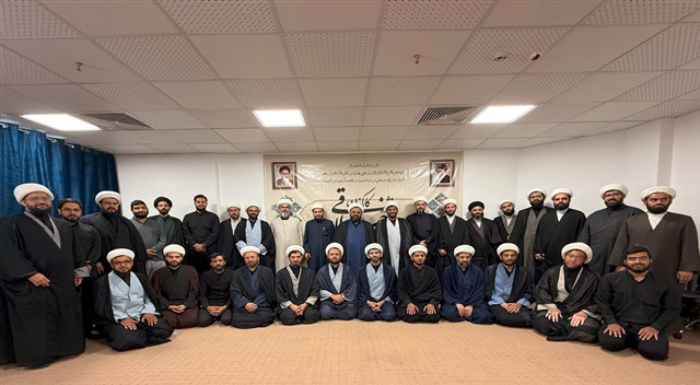 کلیپ | دیدار معاون فرهنگی تبلیغی حوزه علمیه خراسان با گروه‌های جهادی تبلیغی اعزامی به عراق