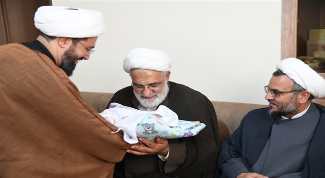 فرزندآوری امروز مصداقی روشن از جهاد با نفس و مقابله با سیاست‌های دشمن است