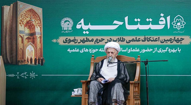 مدرسه تابستانه «دارالعلم» مصداقی از آیه «نفر» است/ قدردانی آیت‌الله سبحانی از مدیر حوزه علمیه خراسان