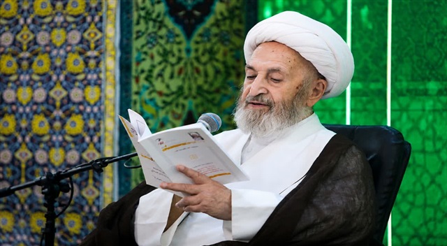 حوزه علمیه باید افکار و مکاتب جدید را علمی بررسی کند
