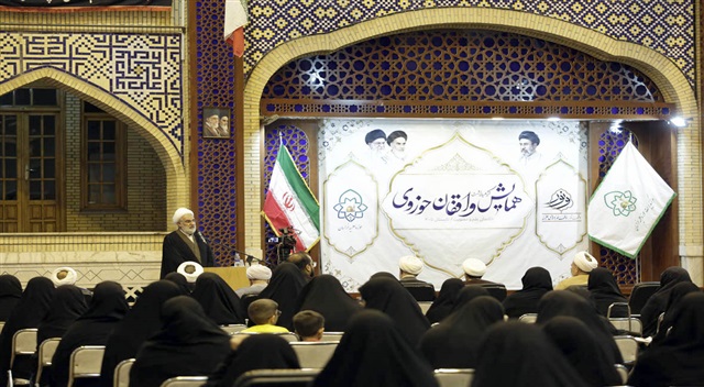 گزارش تصویری |  سخنرانی مدیر حوزه علمیه خراسان در همایش گرامیداشت واقفان حوزوی