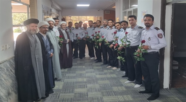 آتش‌نشانان فرهنگ ایثار و خدمت بی‌منت را به نمایش می‌گذارند