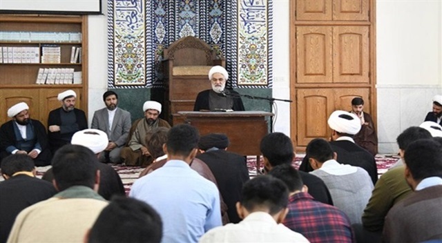 توکل، توسل و مجاهدت مسیر تعالی حوزه‌های علمیه است