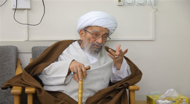 روحانی متعهد می‌تواند منشأ تحول عمیق در جامعه باشد/ عُجب، از آفات بزرگ رشد معنوی است