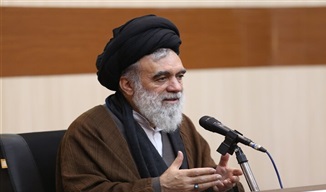 طلاب در تبیین معارف اهل‌بیت(علیهم‌السلام) و انجام رسالت دینی پیشگام باشند